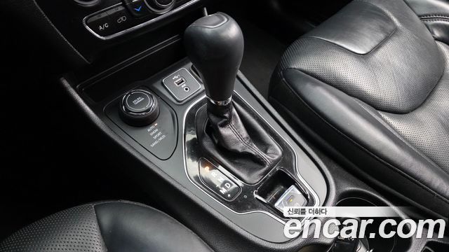 Jeep Cherokee (KL) 2.4 Limited AWD 2020 — фото 9