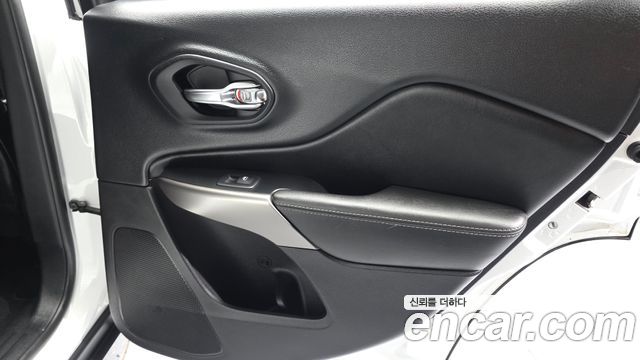 Jeep Cherokee (KL) 2.4 Limited AWD 2020 — фото 24