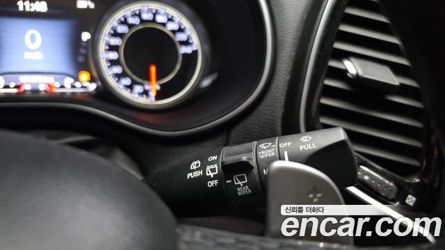 Jeep Cherokee (KL) 2.4 Limited AWD 2020 — фото 28