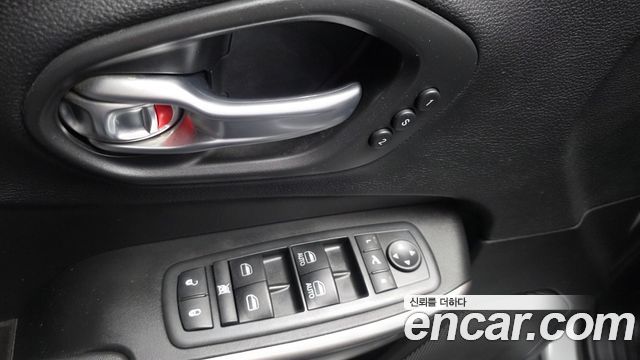 Jeep Cherokee (KL) 2.4 Limited AWD 2020 — фото 30