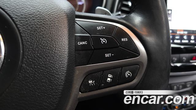 Jeep Cherokee (KL) 2.4 Limited AWD 2020 — фото 31