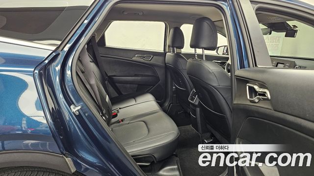 Kia Sportage (V) Diesel 2.0 2WD Prestige 2024 — фото 11