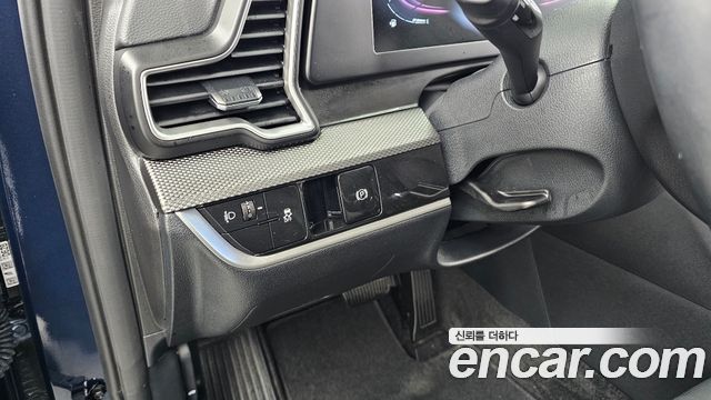 Kia Sportage (V) Diesel 2.0 2WD Prestige 2024 — фото 19