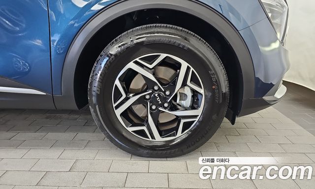 Kia Sportage (V) Diesel 2.0 2WD Prestige 2024 — фото 21