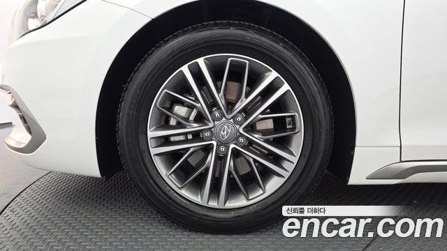 Hyundai Grandeur (IG) 2.4 Premium 2019 — фото 5