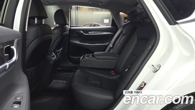 Hyundai Grandeur (IG) 2.4 Premium 2019 — фото 12