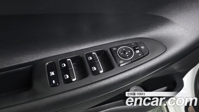 Hyundai Grandeur (IG) 2.4 Premium 2019 — фото 29