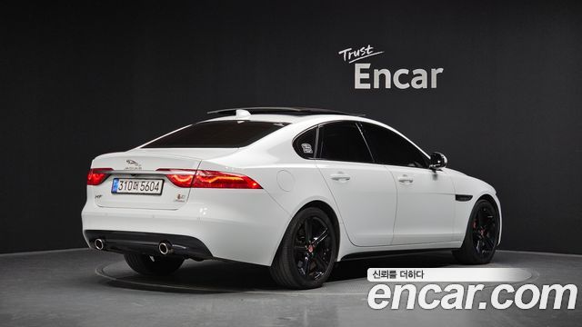 Jaguar XF (X260) 3.0 S AWD 2017 — фото 2