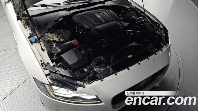 Jaguar XF (X260) 3.0 S AWD 2017 — фото 6