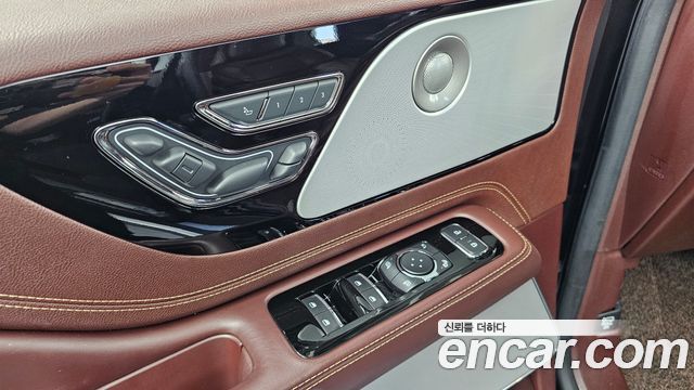 Lincoln Aviator (II) 3.0 Black Label AWD 2021 — фото 30