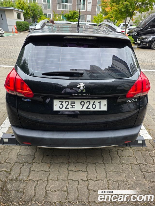 Peugeot 2008 1.6 BlueHDi Feline 2017 — фото 4