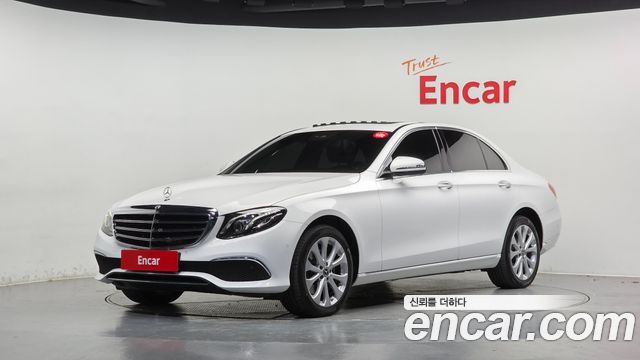 Mercedes-Benz E-Class (W213) E220d 4MATIC Exclusive 2019 — фото 1