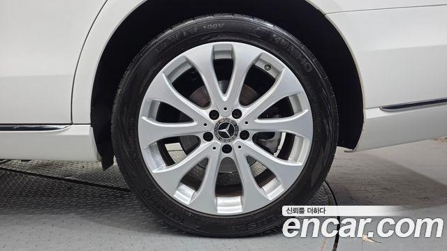 Mercedes-Benz E-Class (W213) E220d 4MATIC Exclusive 2019 — фото 27