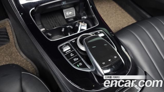 Mercedes-Benz E-Class (W213) E220d 4MATIC Exclusive 2019 — фото 35