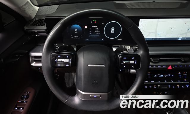Hyundai Grandeur (GN7) 2,5 Gasoline 2WD Premium 2023 — фото 14