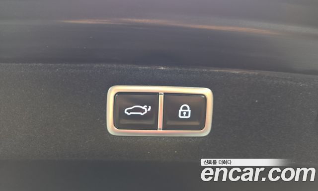 Hyundai Grandeur (GN7) 2,5 Gasoline 2WD Premium 2023 — фото 17