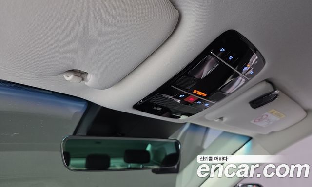 Hyundai Grandeur (GN7) 2,5 Gasoline 2WD Premium 2023 — фото 20