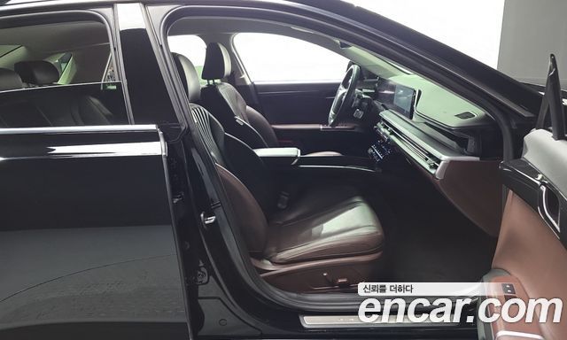 Hyundai Grandeur (GN7) 2,5 Gasoline 2WD Premium 2023 — фото 26