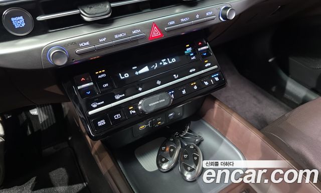 Hyundai Grandeur (GN7) 2,5 Gasoline 2WD Premium 2023 — фото 32