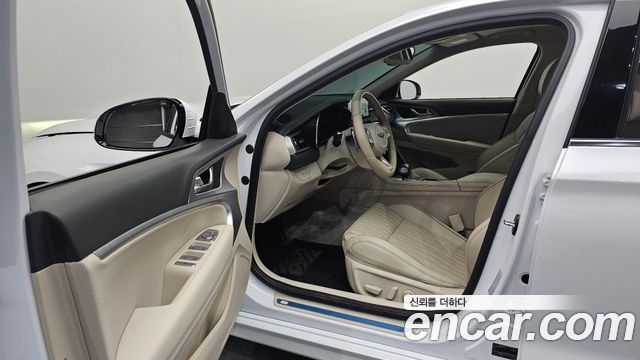 Genesis G70 Gasoline 2.0T 4WD 2022 — фото 10