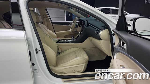 Genesis G70 Gasoline 2.0T 4WD 2022 — фото 11