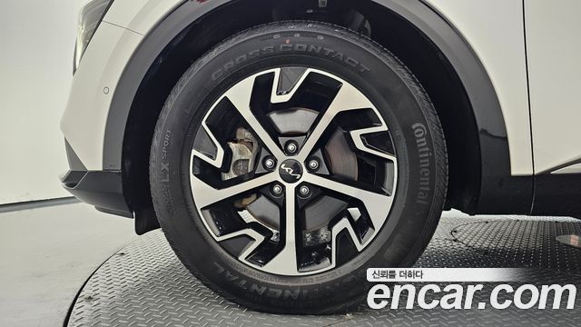 Kia Sportage Hybrid (V) Signature 2WD 2023 — фото 5