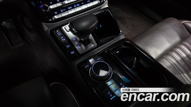 Genesis EQ900 5.0 GDI AWD Prestige 2016 — фото 9