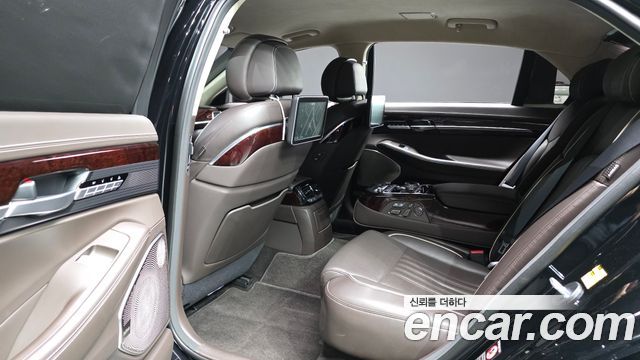 Genesis EQ900 5.0 GDI AWD Prestige 2016 — фото 11