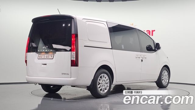 Hyundai Staria Cargo 5-Seater Modern 2022 — фото 2