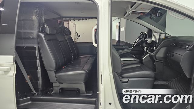 Hyundai Staria Cargo 5-Seater Modern 2022 — фото 11