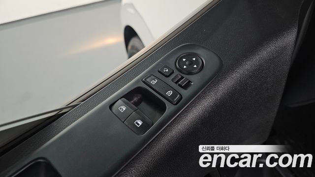 Hyundai Staria Cargo 5-Seater Modern 2022 — фото 13