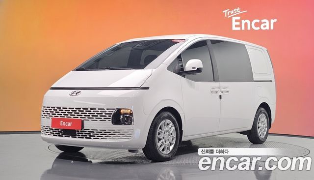 Hyundai Staria Cargo 5-Seater Modern 2022 — фото 1