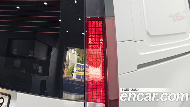 Hyundai Staria Cargo 5-Seater Modern 2022 — фото 23
