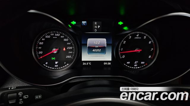 Mercedes-Benz GLC-Class (X253) GLC300 4MATIC AMG Line 2019 — фото 8