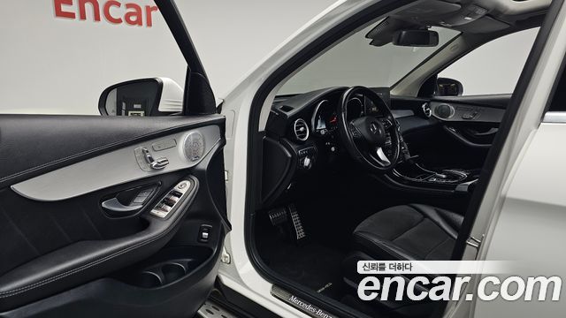 Mercedes-Benz GLC-Class (X253) GLC300 4MATIC AMG Line 2019 — фото 10