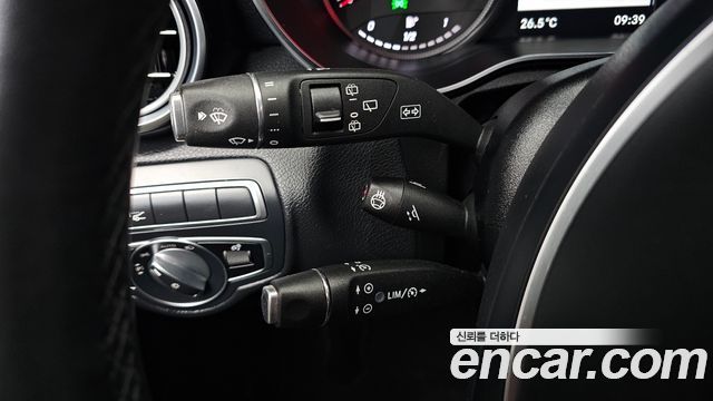 Mercedes-Benz GLC-Class (X253) GLC300 4MATIC AMG Line 2019 — фото 28