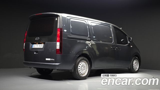 Hyundai Staria Cargo 3-Seater Smart 2023 — фото 2