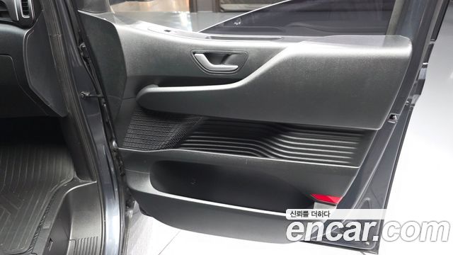 Hyundai Staria Cargo 3-Seater Smart 2023 — фото 24
