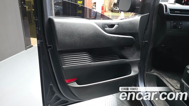 Hyundai Staria Cargo 3-Seater Smart 2023 — фото 25