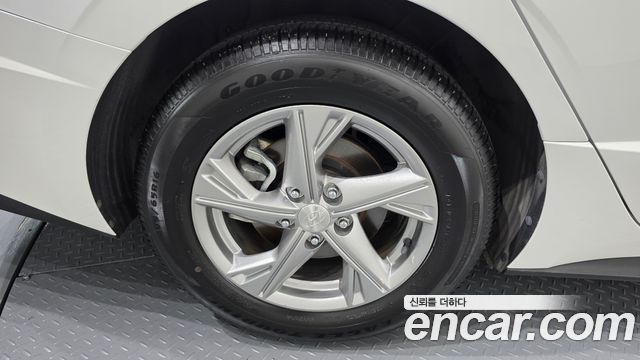 Hyundai Sonata (DN8) 2.0 Premium 2020 — фото 5