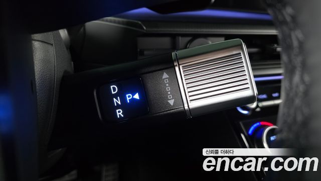 Hyundai Santa Fe (MX5) HEV 1.6 2WD Calligraphy 2024 — фото 9