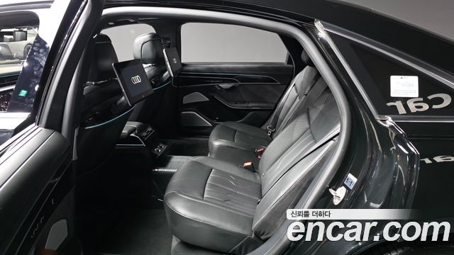 Audi A8 (D5) 55 TFSI Quattro LWB 2021 — фото 32