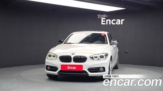 BMW 1 Series (F20) 118d Sport 5Door 2016 — фото 3
