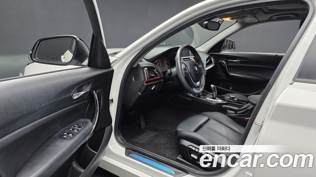 BMW 1 Series (F20) 118d Sport 5Door 2016 — фото 10