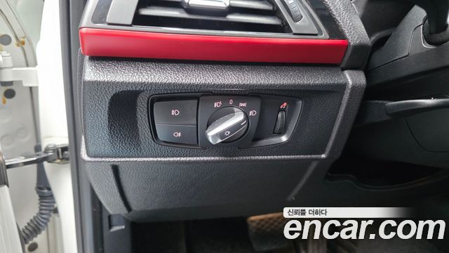 BMW 1 Series (F20) 118d Sport 5Door 2016 — фото 17