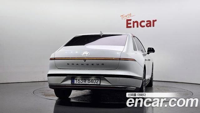 Hyundai Grandeur (GN7) 2,5 Gasoline 2WD Exclusive 2023 — фото 4