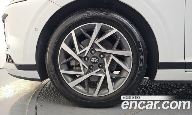 Hyundai Grandeur (GN7) 2,5 Gasoline 2WD Exclusive 2023 — фото 5