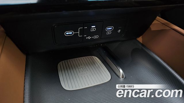 Hyundai Grandeur (GN7) 2,5 Gasoline 2WD Exclusive 2023 — фото 13
