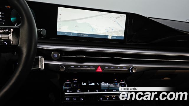 Hyundai Grandeur (GN7) 2,5 Gasoline 2WD Exclusive 2023 — фото 14