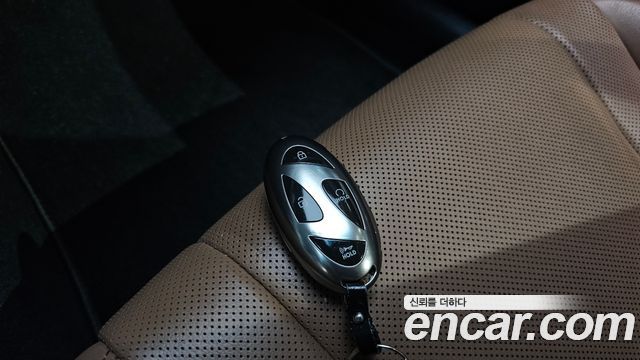 Hyundai Grandeur (GN7) 2,5 Gasoline 2WD Exclusive 2023 — фото 18